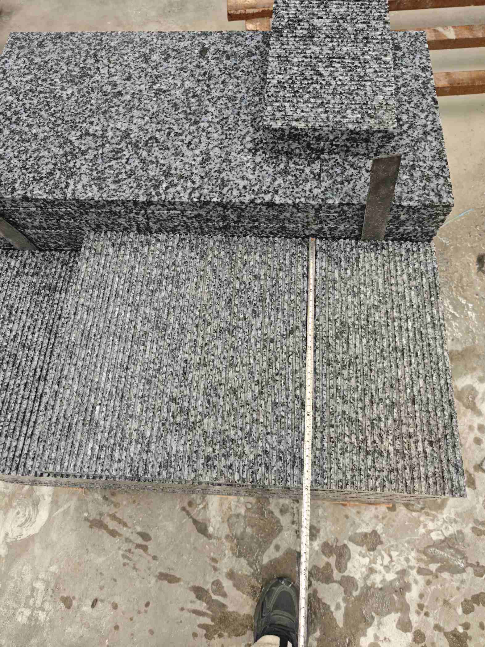 遵义芝麻黑拉丝面